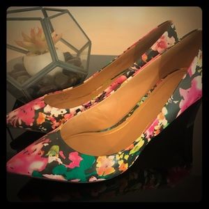 Enzo-Angiolini Floral Pump